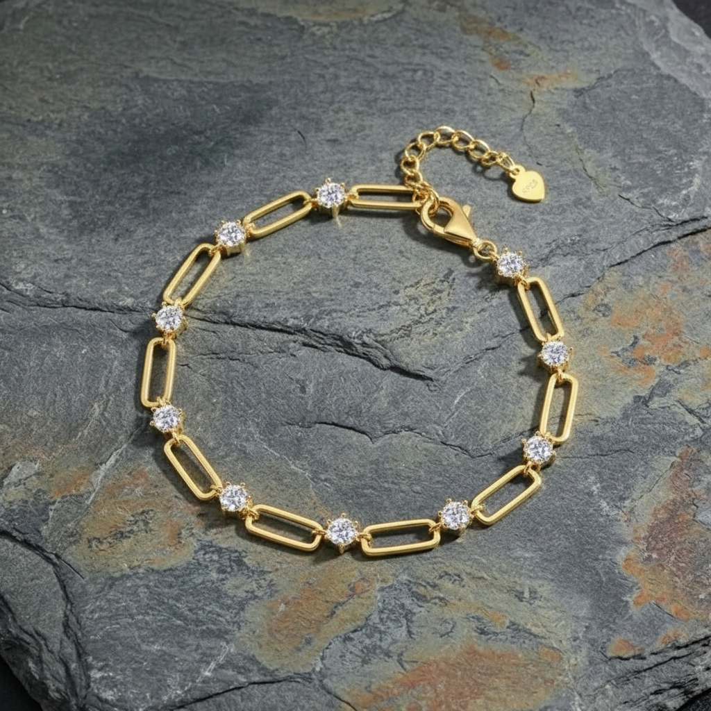 The Aurelia 3.0ct Brilliant-Cut Moissanite & Paperclip Chain Bracelet