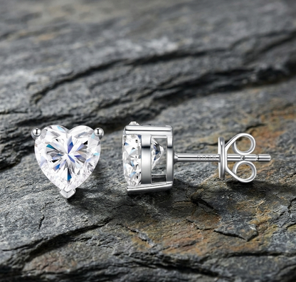 The Juliette Heart Collection: 1ct Moissanite Wedding Set