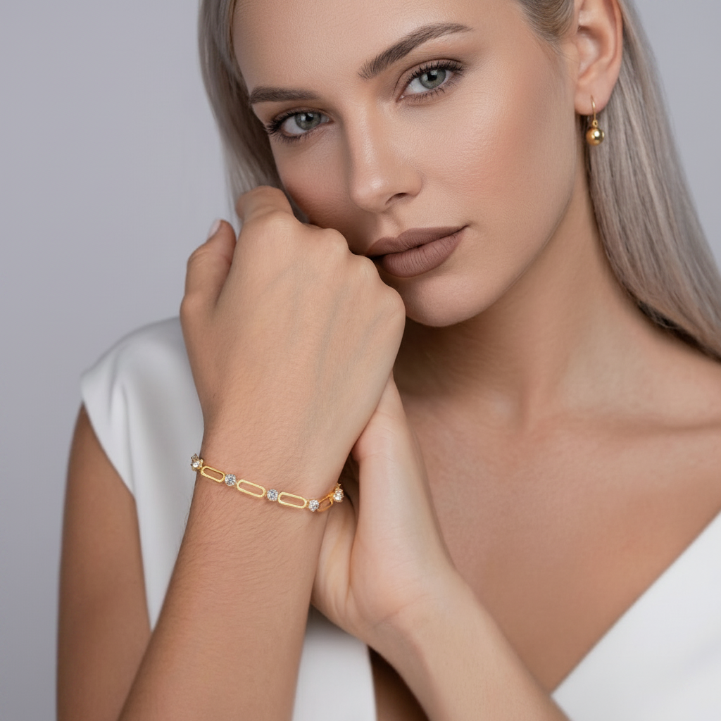 The Aurelia 3.0ct Brilliant-Cut Moissanite & Paperclip Chain Bracelet