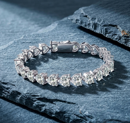 The Amour 23ct Heart-Cut Moissanite Tennis Bracelet